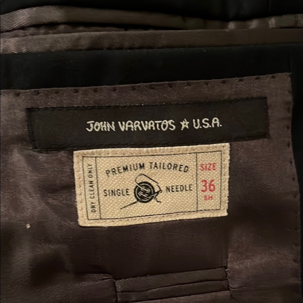John Varvatos Bowery Modern Suit in Dark Navy - Picture 2 of 7